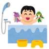 お風呂で遊ぶ男の子